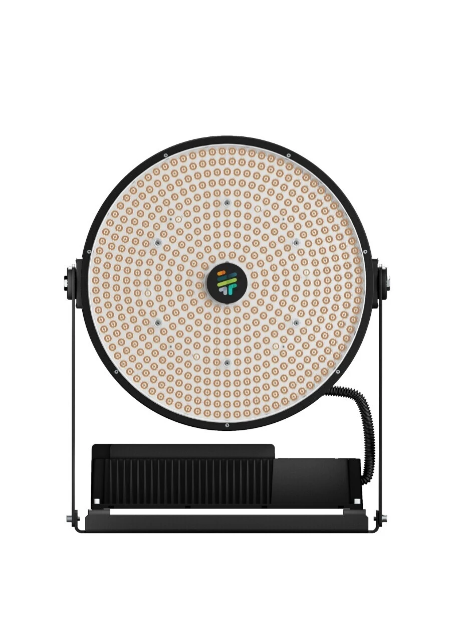 Светодиодный светильник TANOS D16-1500L-957 (DMX)